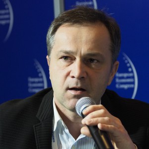  Jacek Sadowski