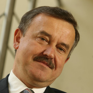 Piotr Janeczek - Stalprodukt - prezes zarządu,          dyrektor generalny