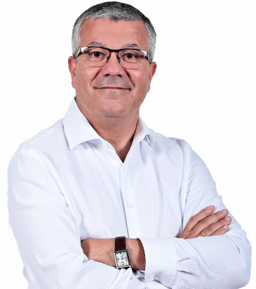 Tareck Ouaibi - dyrektor operacji, wiceprezes zarządu, Carrefour Polska - sylwetka osoby z branży FMCG/handel/przemysł spożywczy