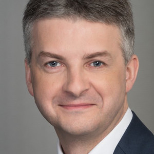 Wiktor Janicki - AstraZeneca Pharma Poland - prezes zarządu