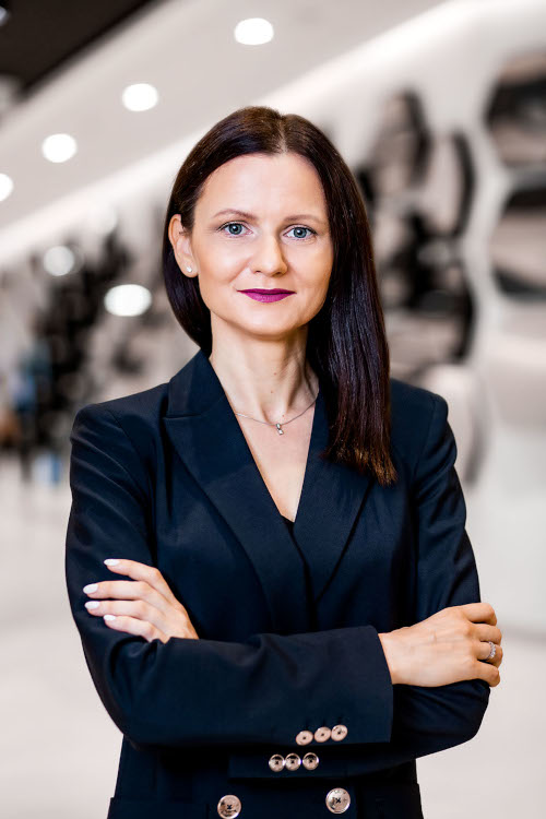Paulina Gumowska odpowiada za rozwój treści segmentu zdrowie w Grupie PTWP, w tym serwisu rynekzdrowia.pl i magazynu Rynek Zdrowia, których jest redaktor naczelną. Przed dołączeniem do Grupy PTWP, przez blisko dziewięć lat związana była z Wirtualną Polską. Ostatnio była redaktor naczelną obszaru lifestyle i zdrowie, m.in. WP Kobiety i portalu WP abcZdrowie. Wcześniej była zastępcą redaktora naczelnego WP oraz wiceszefową Strony Głównej i Newsroomu, a także wydawcą i redaktorem.