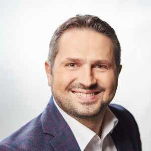  Adam Siekierski