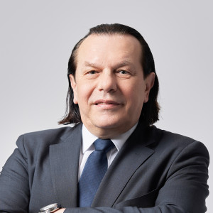  Remigiusz Adamiak